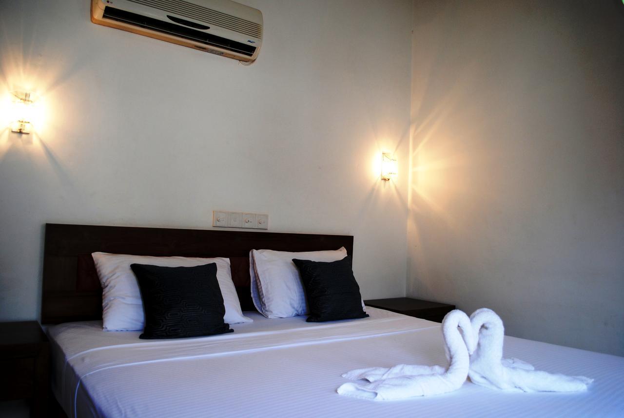 Ramon Beach Resort Ambalangoda  Exterior photo